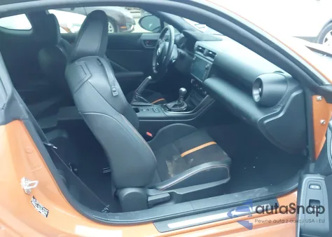 2023 Toyota Gr86 10Th Anniversary Special Edition z USA, uszkodzony, nr VIN JF1ZNBH17P8754967